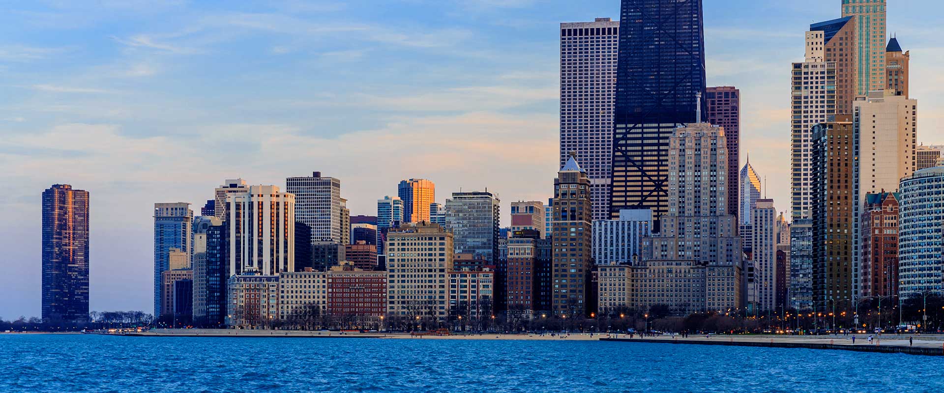 Hyatt Regency Chicago skyline